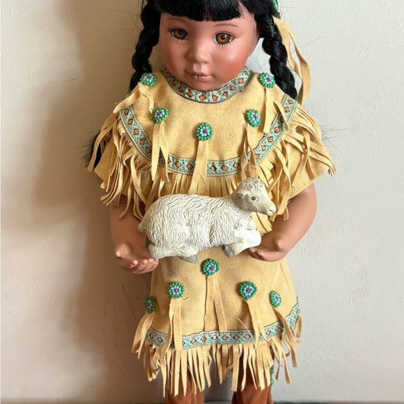 Vintage Hamilton Collection Native American-Inspired Doll - Picture 1 of 8